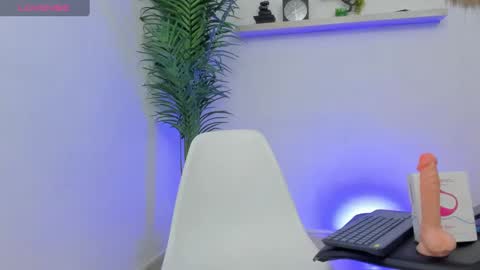 Snapshot of cellesteevans chatting on 10, 12, 2024 Celeste online show from 10, 12, 2024