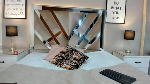 Snapshot of cellestehot chatting on 27, 11, 2025 celeste online show from 27, 11, 2025