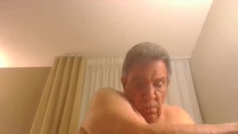 Snapshot of centaur629 chatting on 19, 10, 2025 centaur629 online show from 19, 10, 2025