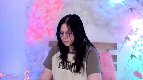 Snapshot of centaurigirls chatting on 3, 2, 2025 Hello guys my name is Sofi and Lizzie and Vanessa online show from 3, 2, 2025