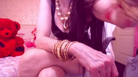 Cerise online show from 6, 2, 2025