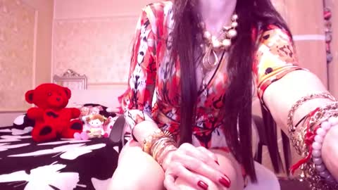 Cerise online show from 14, 11, 2025