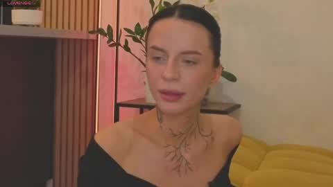 Snapshot of ceserisisi chatting on 8, 6, 2026 Livia online show from 8, 6, 2026