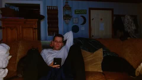 Snapshot of cguffey2284 chatting on 5, 1, 2025 cguffey2284 online show from 5, 1, 2025