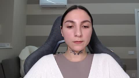 Snapshot of chabibiann chatting on 4, 2, 2025 Kate online show from 4, 2, 2025