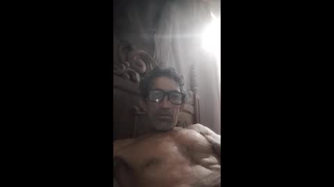 Snapshot of chacal6311 chatting on 19, 4, 2026 chacal6311 online show from 19, 4, 2026