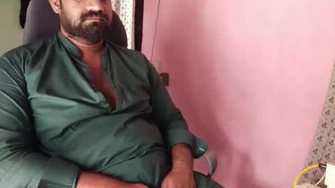 Snapshot of chadipluskhangarh chatting on 17, 4, 2026 Stormydick online show from 17, 4, 2026