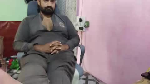 Snapshot of chadipluskhangarh chatting on 18, 4, 2026 Stormydick online show from 18, 4, 2026