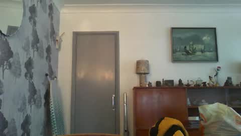 Snapshot of champers37 chatting on 4, 1, 2025 Champers online show from 4, 1, 2025