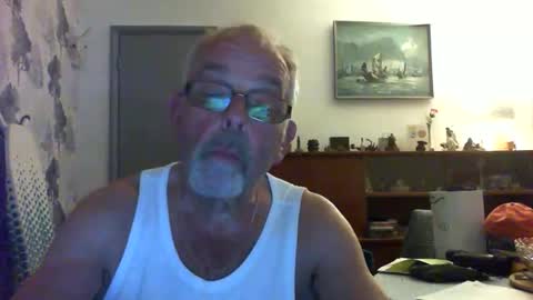 Snapshot of champers37 chatting on 28, 5, 2026 Champers online show from 28, 5, 2026
