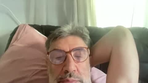 Snapshot of champsex305610 chatting on 15, 12, 2025 champsex305610 online show from 15, 12, 2025