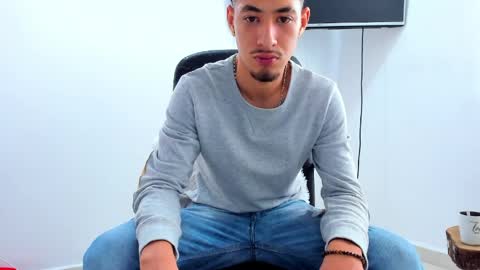Snapshot of chandler_kenji chatting on 13, 5, 2026 Kenji online show from 13, 5, 2026