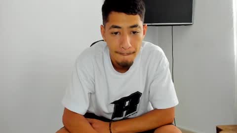 Snapshot of chandler_kenji chatting on 15, 5, 2026 Kenji online show from 15, 5, 2026