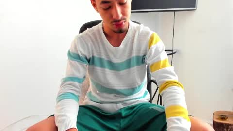 Snapshot of chandler_kenji chatting on 20, 5, 2026 Kenji online show from 20, 5, 2026