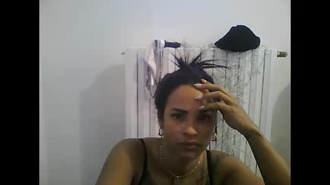 Laura online show from 6, 3, 2025