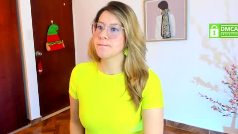 Snapshot of chanell_taylor_ chatting on 5, 1, 2025 chanell online show from 5, 1, 2025