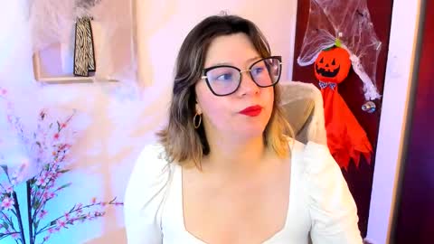 Snapshot of chanell_taylor_ chatting on 17, 10, 2025 chanell online show from 17, 10, 2025