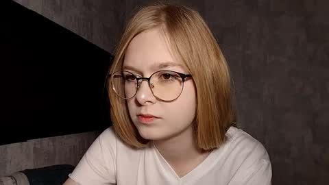 Snapshot of chanelledroz chatting on 20, 9, 2025 Lia online show from 20, 9, 2025