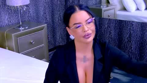 chanelledy1 online show from 13, 10, 2025