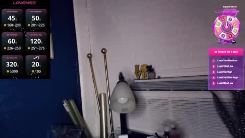 Snapshot of chanelmaxxx chatting on 28, 1, 2025 ChanelMaxxx online show from 28, 1, 2025