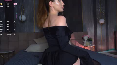 Snapshot of chanelmay chatting on 24, 9, 2025 Chanel online show from 24, 9, 2025