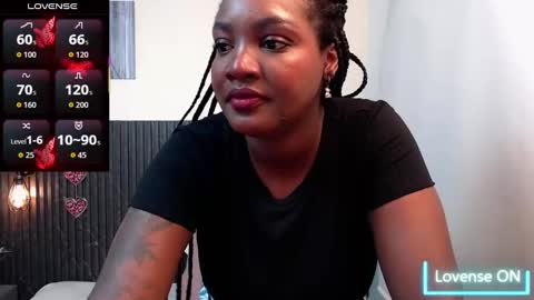 Snapshot of channel_brunette chatting on 13, 9, 2025 Chanel online show from 13, 9, 2025