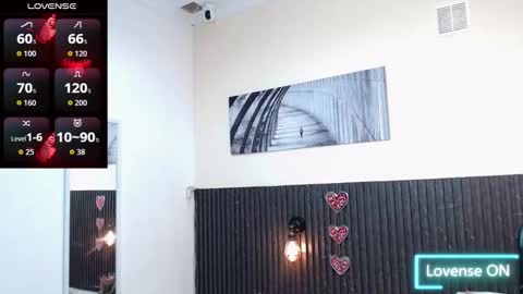 Snapshot of channel_brunette chatting on 14, 9, 2025 Chanel online show from 14, 9, 2025