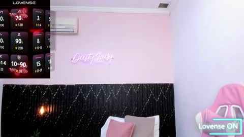 Snapshot of channel_brunette chatting on 27, 10, 2025 Chanel online show from 27, 10, 2025