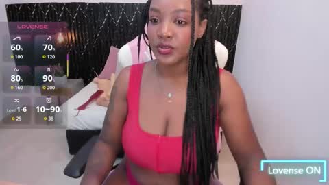 Snapshot of channel_brunette chatting on 13, 12, 2025 Chanel online show from 13, 12, 2025