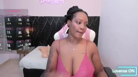 Snapshot of channel_brunette chatting on 16, 12, 2025 Chanel online show from 16, 12, 2025