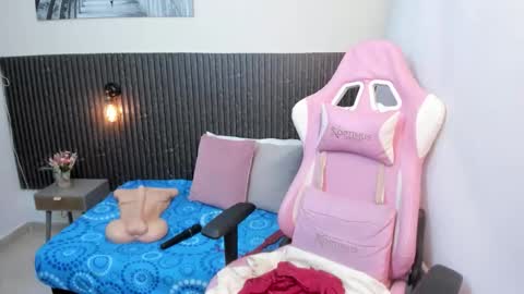 Snapshot of channel_brunette chatting on 14, 2, 2026 Chanel online show from 14, 2, 2026