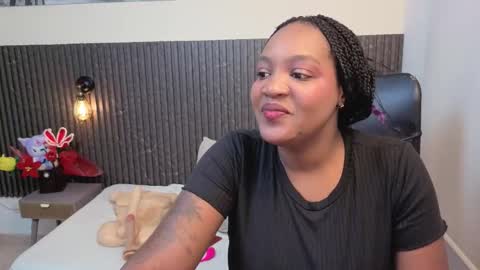 Snapshot of channel_brunette chatting on 12, 3, 2026 Chanel online show from 12, 3, 2026