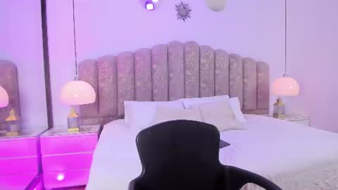 Snapshot of channel_sofia chatting on 9, 7, 2026 Channel Sofia online show from 9, 7, 2026
