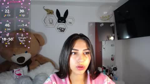 Isabella online show from 6, 11, 2025