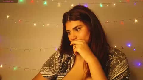 Snapshot of chantal_leon chatting on 7, 1, 2026 online show from 7, 1, 2026