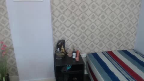 Snapshot of chantal_taylor_ chatting on 21, 12, 2024 Raquel online show from 21, 12, 2024