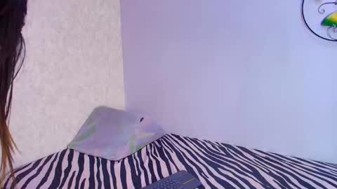 Snapshot of chantal_taylor_ chatting on 21, 11, 2025 Raquel online show from 21, 11, 2025