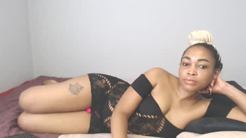 chantel87_ online show from 3, 2, 2025