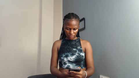 Snapshot of chantelsamz2 chatting on 15, 11, 2025 Chantel online show from 15, 11, 2025