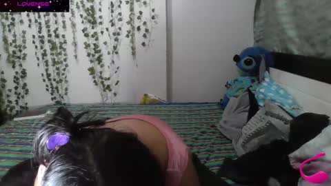 Snapshot of charis_21 chatting on 19, 12, 2024 charis 2 online show from 19, 12, 2024