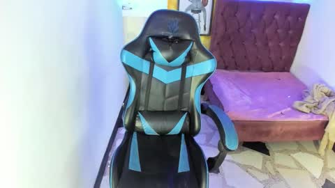 Snapshot of charis_21 chatting on 29, 10, 2025 charis 2 online show from 29, 10, 2025