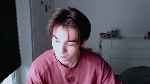 Snapshot of charleshanson69 chatting on 12, 10, 2025 charleshanson69 online show from 12, 10, 2025