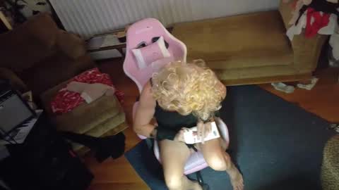 Snapshot of charli_girl chatting on 28, 1, 2025 Charli online show from 28, 1, 2025