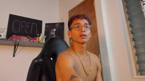 Charles Russo online show from 28, 12, 2024