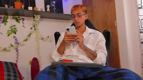 Charles Russo online show from 23, 1, 2025