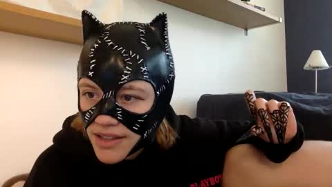 CharliesCherryRoomxoxoxoxo online show from 10, 11, 2025