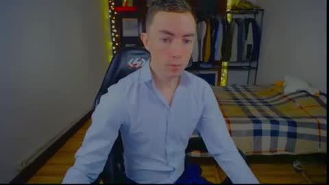 carlos reyes online show from 12, 2, 2026