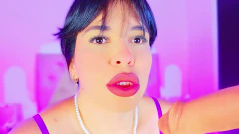 Snapshot of charlootteevans chatting on 7, 10, 2025 Charloott Evans online show from 7, 10, 2025