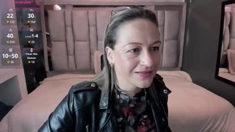 Snapshot of charlot_milf chatting on 3, 10, 2025 Charlot milf online show from 3, 10, 2025