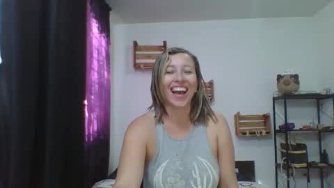 Snapshot of charlot_ponze chatting on 2, 12, 2024 charlott online show from 2, 12, 2024